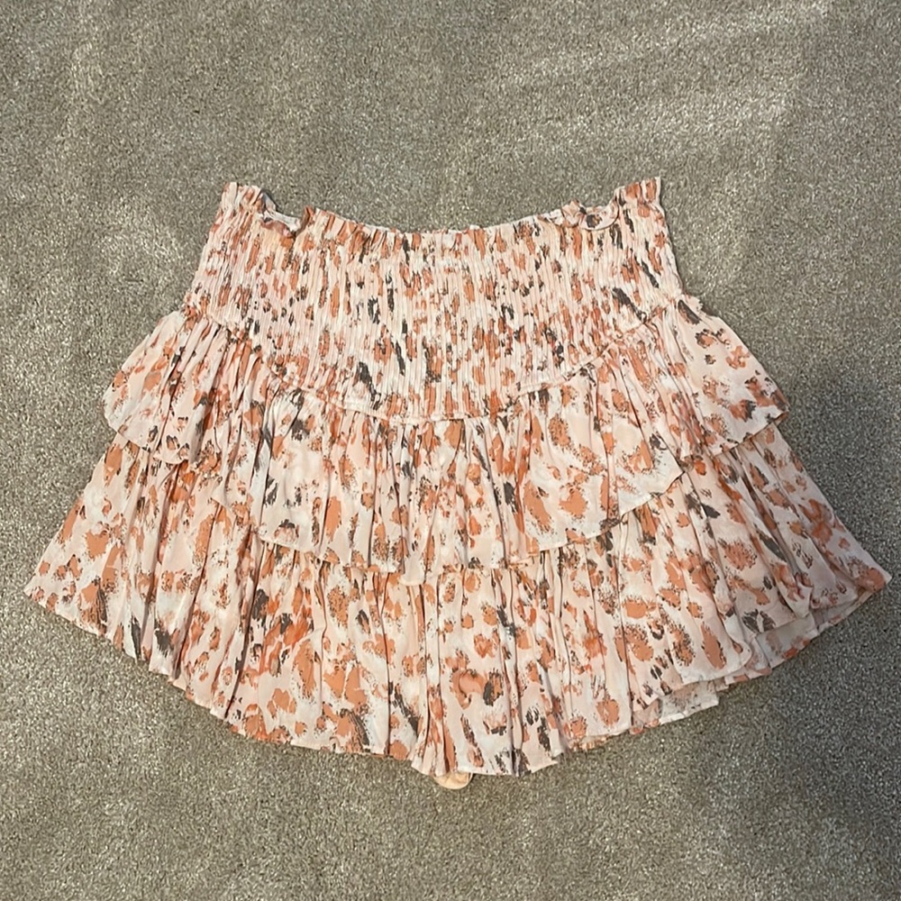 NWT Vestique ruffle smocked skort
